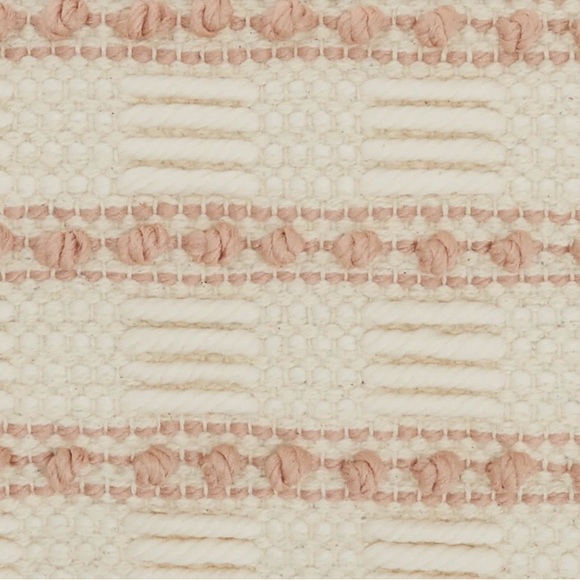 Set Pillows - Picture 2 of 4